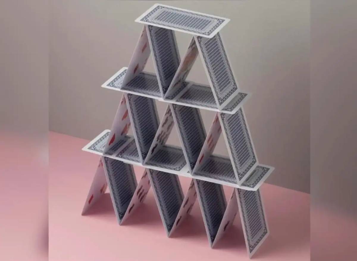 Қаржылық пирамиданың басшысы Астана әуежайынан Түркияға ұшайын деп тұрған жерінен ұсталды