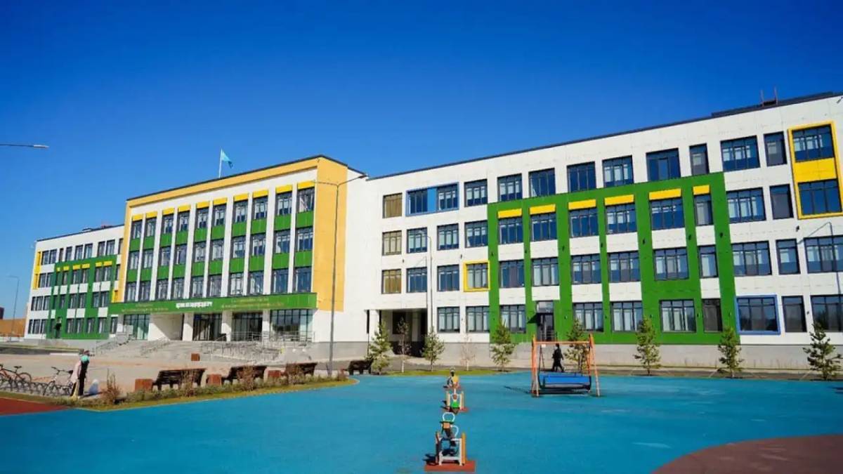 Жыл соңына дейін тоғыз мектеп ашуды жоспарлап отырмыз - Жеңіс Қасымбек