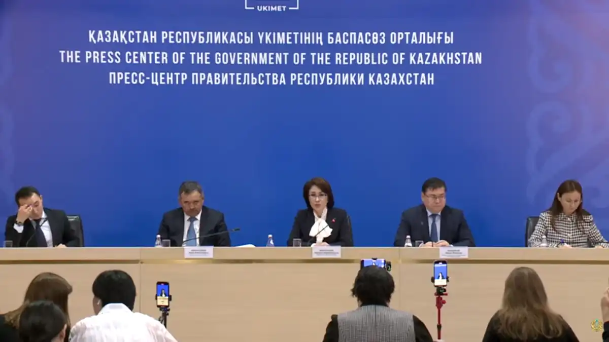 Дәрігерлерді баспанамен қамту қалай жүргізіледі – министр жауабы