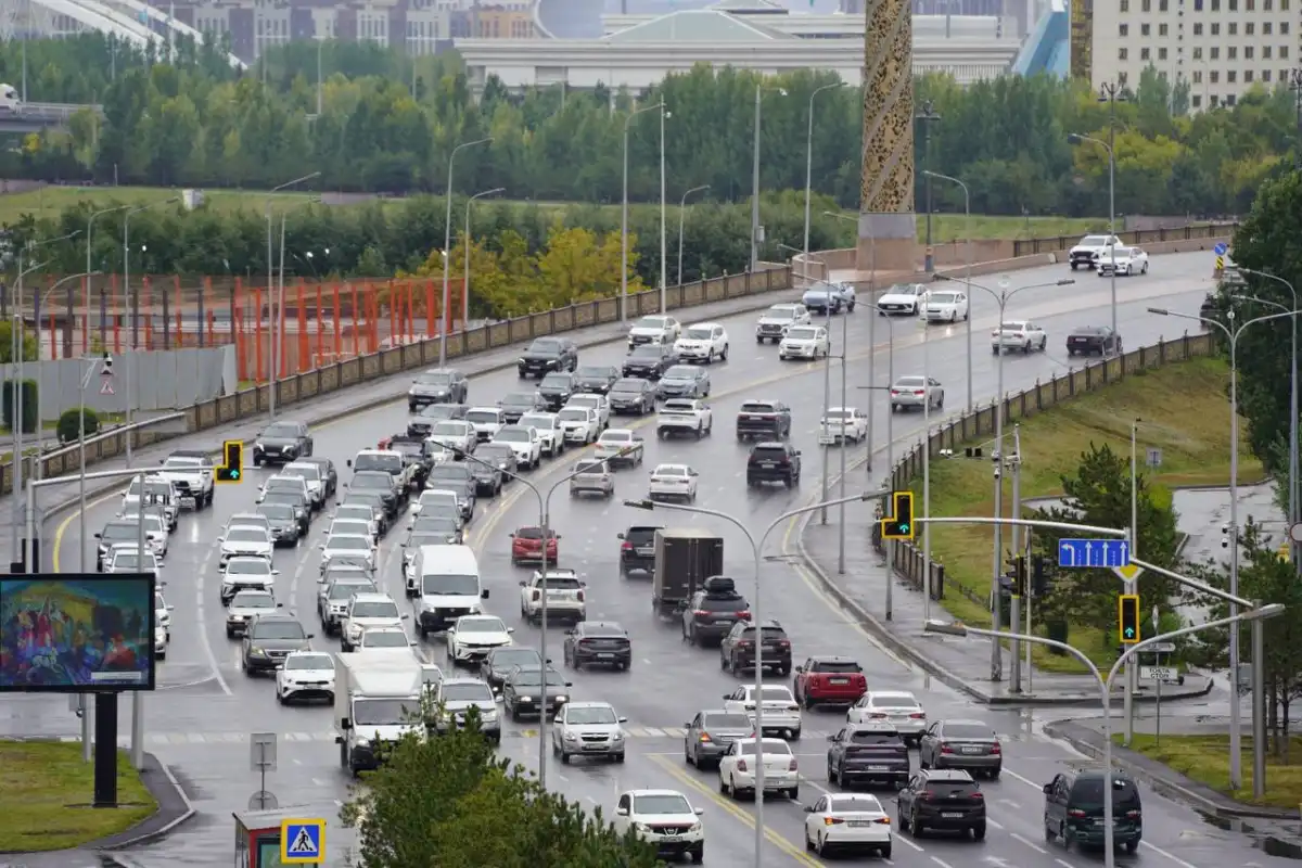 Бүгіннен бастап кейбір көлік түрлерін Қазақстанға әкелуге болмайды