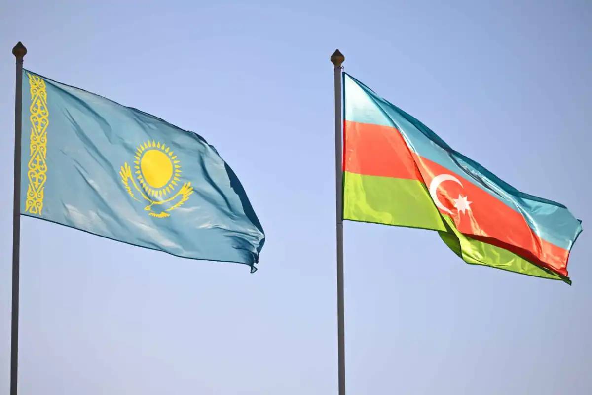Қазақстан мен Әзербайжан бас прокуратуралары меморандумға қол қойды