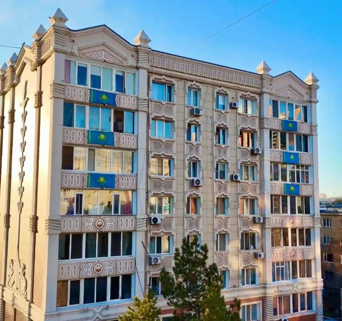 Республика күні: Астана жастары ерекше челлендж ұйымдастырды