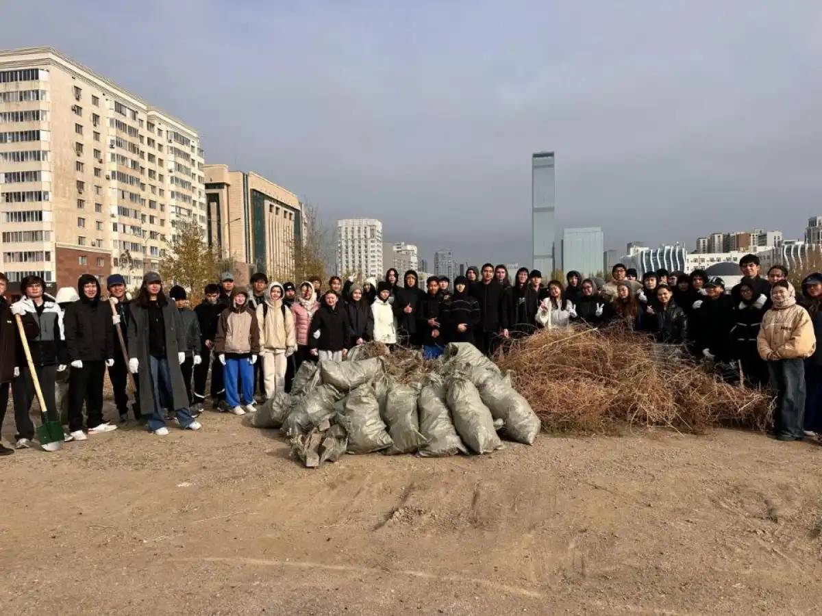Елордалық студенттер Астанада өткен «Таза Қазақстан» акциясына қатысты