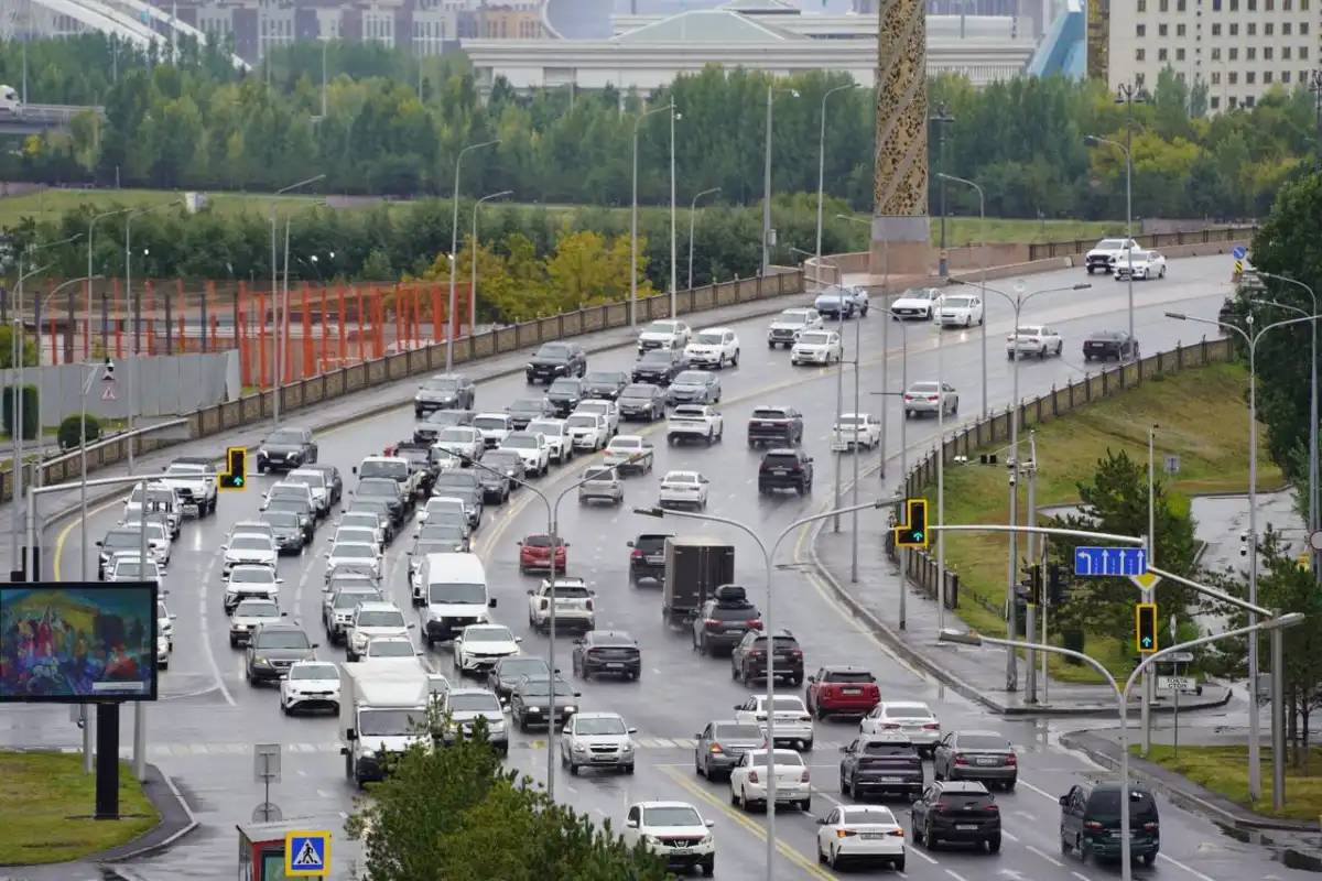 Бүгіннен бастап кейбір көлік түрлерін Қазақстанға әкелуге болмайды