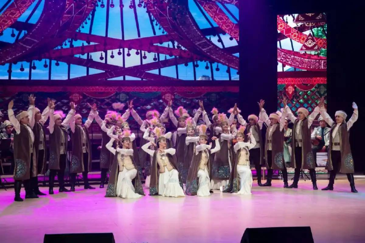 «Салтанат» би ансамблі гастрольдік сапармен Петропавлға барады