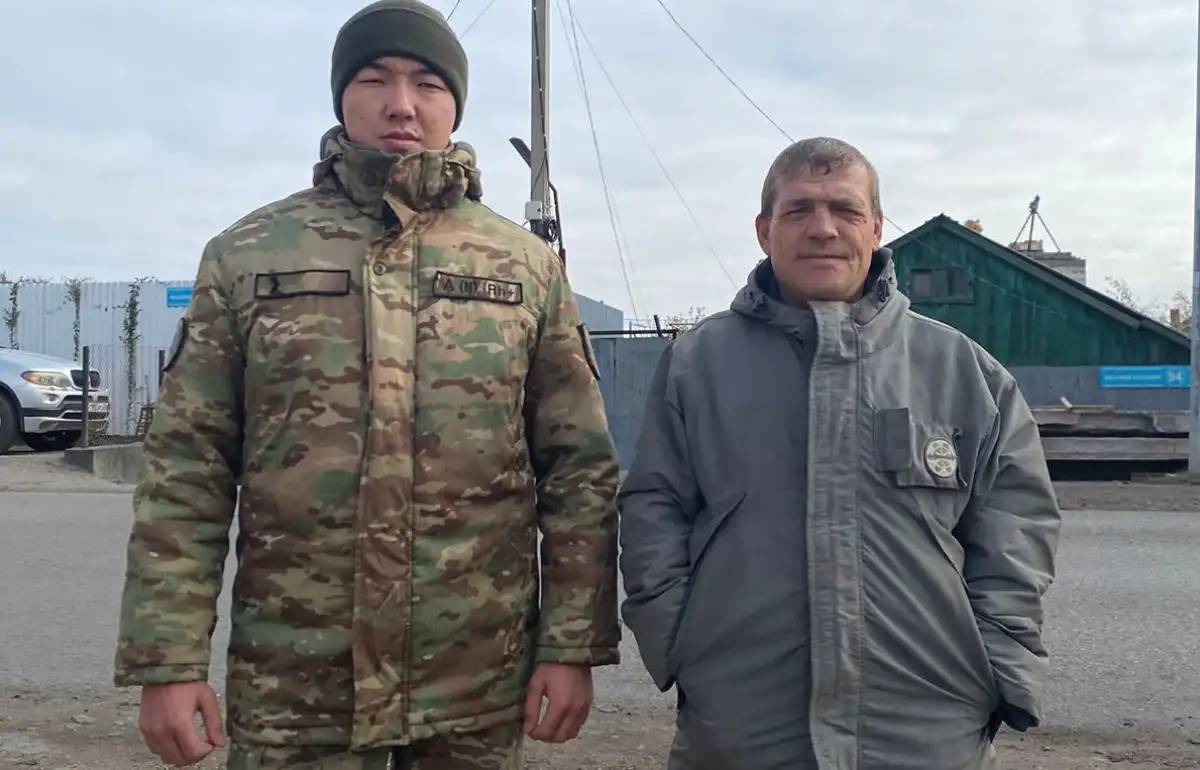 Ұлттық ұлан сарбаздары суға батып бара жатқан балықшыны құтқарды