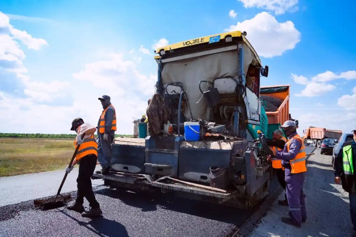 Қазақстанда алғаш рет автомобиль жолдарына бірыңғай жөндеу мерзімдері енгізіледі