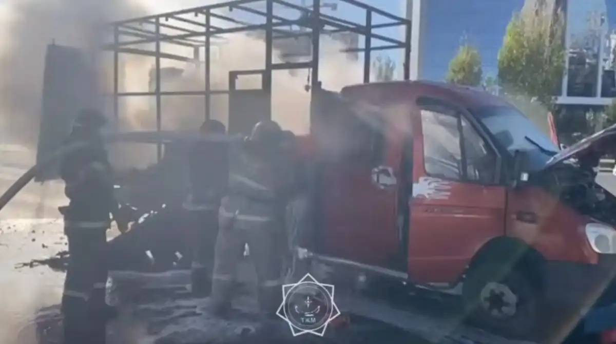 Астанада жүк көлігі жанып кетті (ВИДЕО)