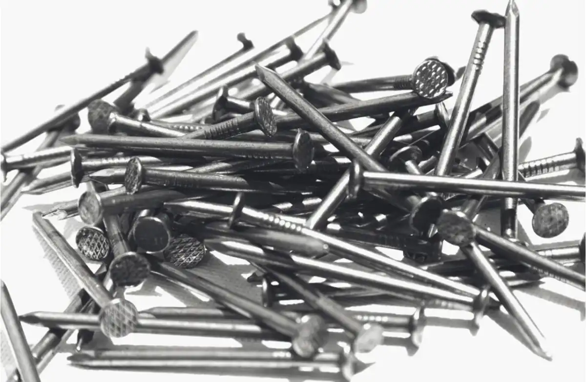 Шымкентте бір жасар бала 4 сантиметрлік шеге жұтып қойған