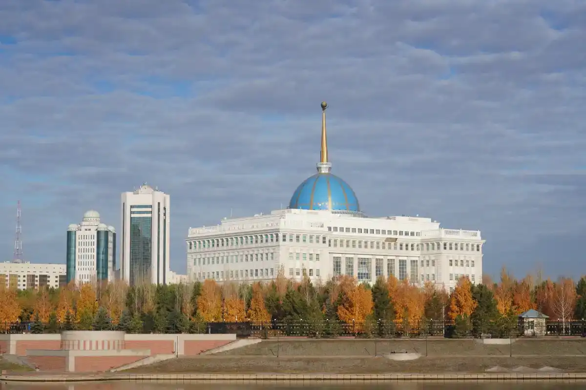 АҚШ Президентінің арнайы өкілі мен Мемлекеттік хатшысының бірінші орынбасары Ақордаға келді