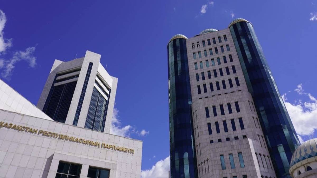 Сенат зияткерлік меншікті қорғауды дамытуға арналған заңды мақұлдады