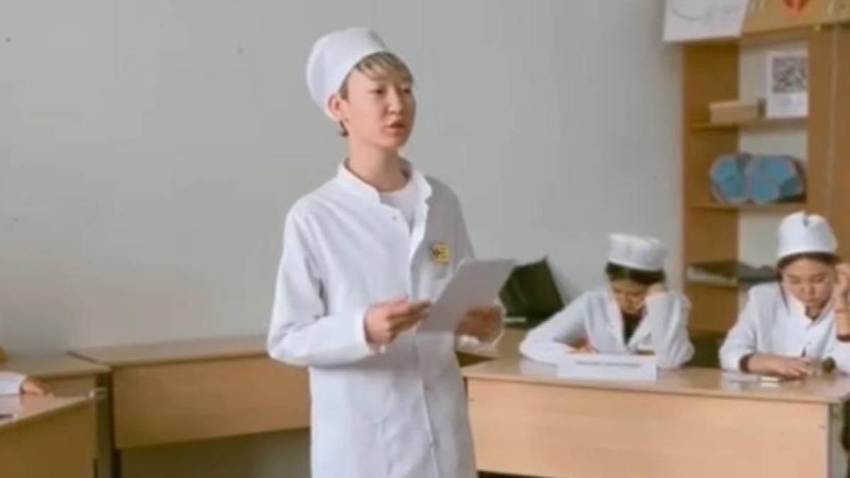 «Таза Қазақстан»: елордалық студенттер арасында пікірталас сайысы өтті