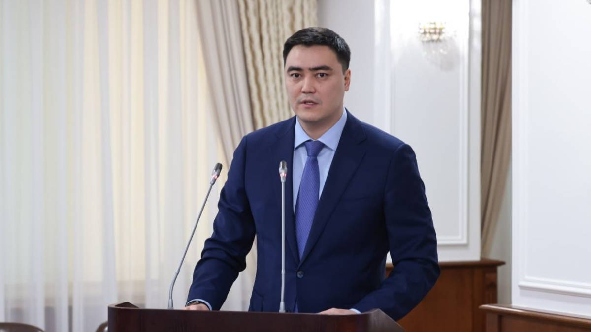 Алтын қорының көлемі 98 тоннаға артты – Иран Шархан