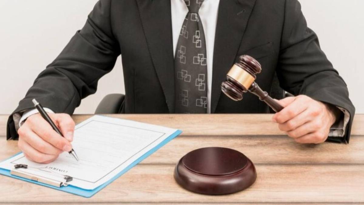 Заңдылықты және судья әдебі​ ​талаптарын бұзғаны үшін​ сегіз судья жазаланды