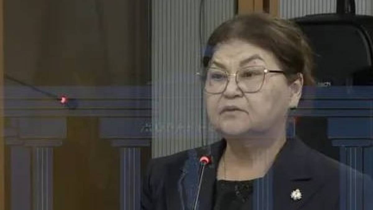 453 миллион теңге: Қуандық Бишімбаевтың анасы туысымен соттасып жатыр