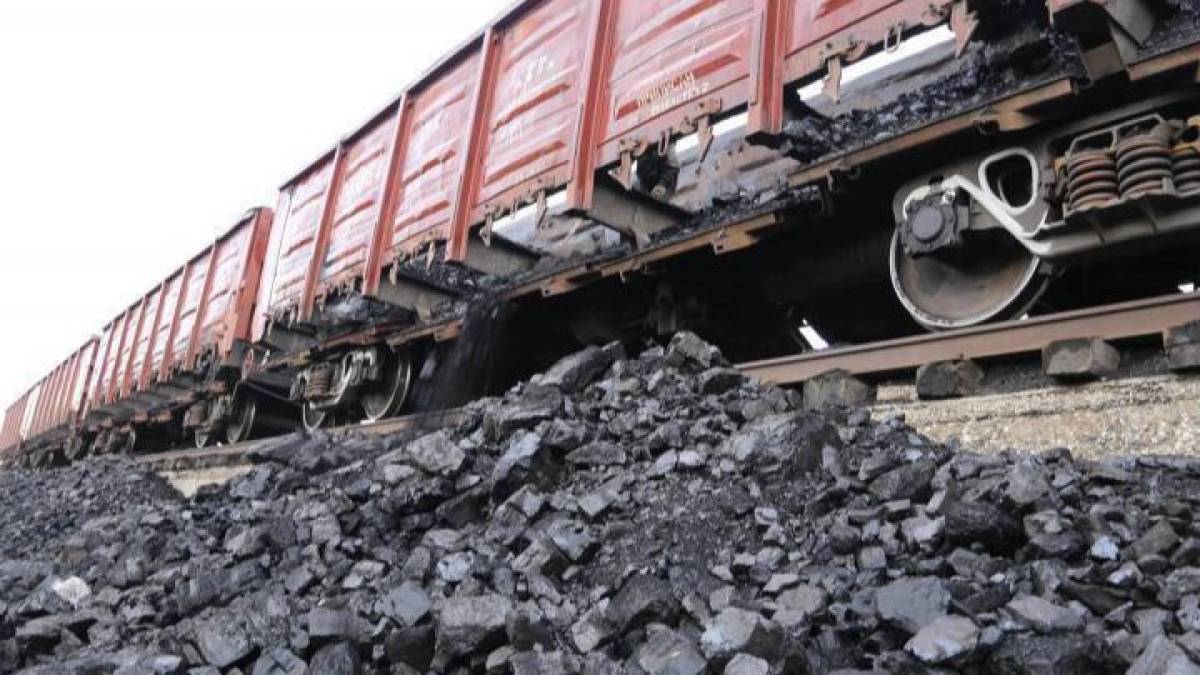 Елімізде теміржол көлігімен 38 млн тонна көмір тасымалданды