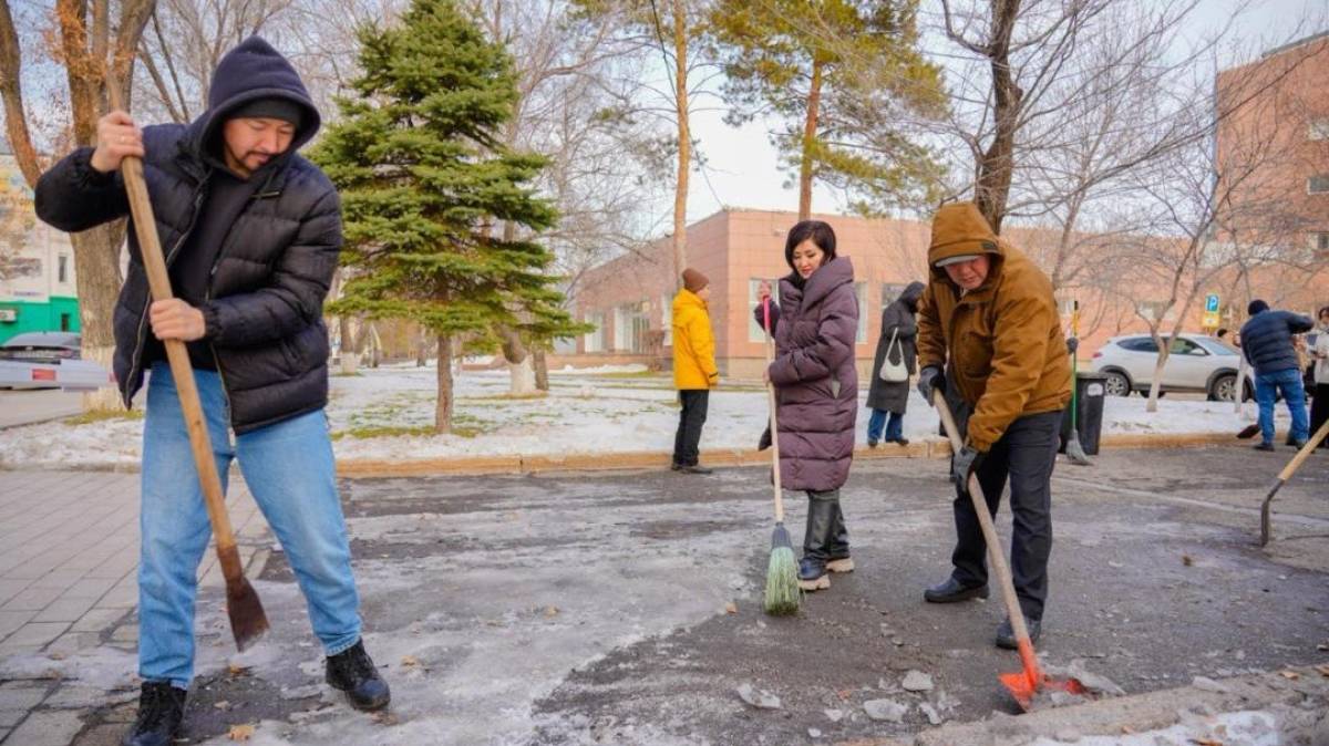 «Таза Қазақстан»: елордалық әртістер экоакцияға қатысты
