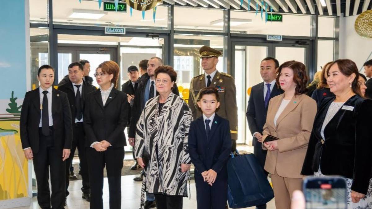 Эстония мемлекетінің бірінші ханымы «Келешек мектебінде» болды