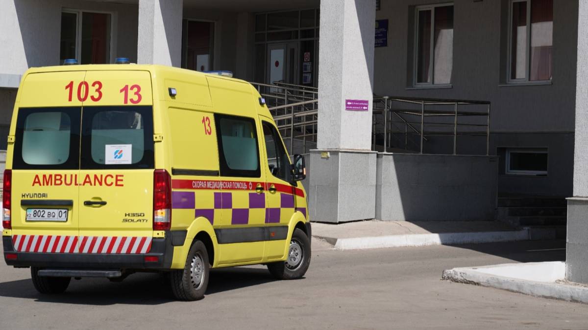 Түркістандағы өрт: зардап шеккен бір адам Шымкентке жеткізілді