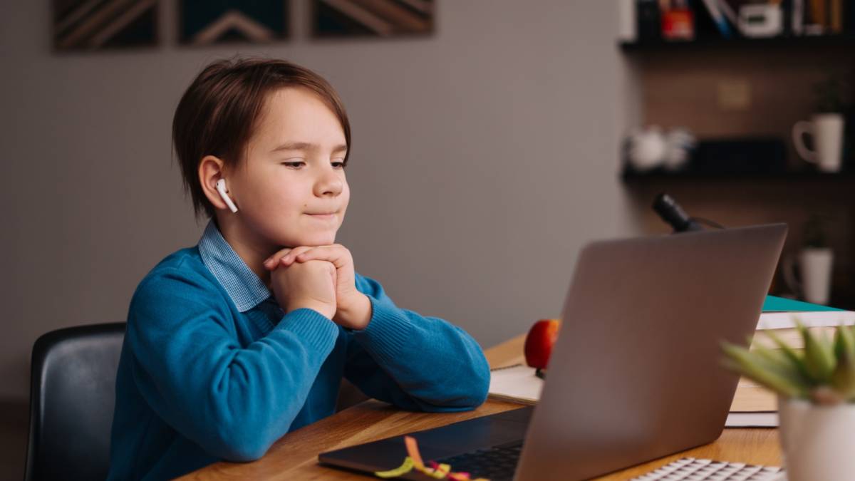 Заңға қайшы 38 мыңнан астам интернет-ресурс бұғатталды