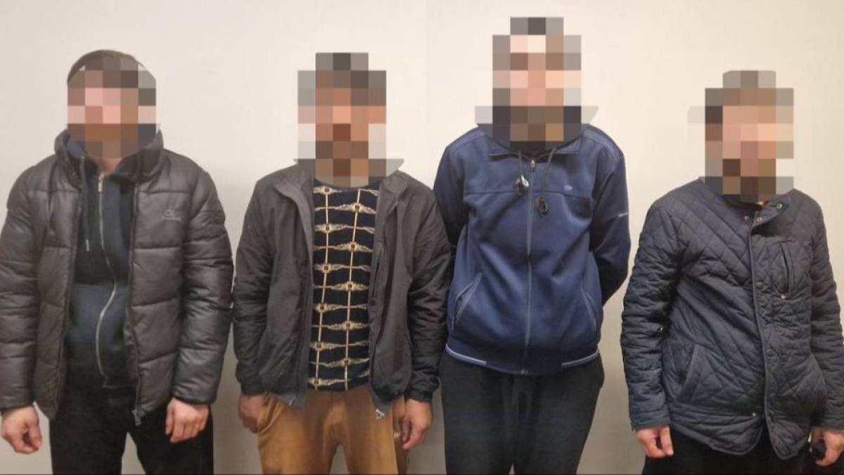 Астанада полицейлер көші-қон заңнамасын бұзғандарды жауапқа тартты