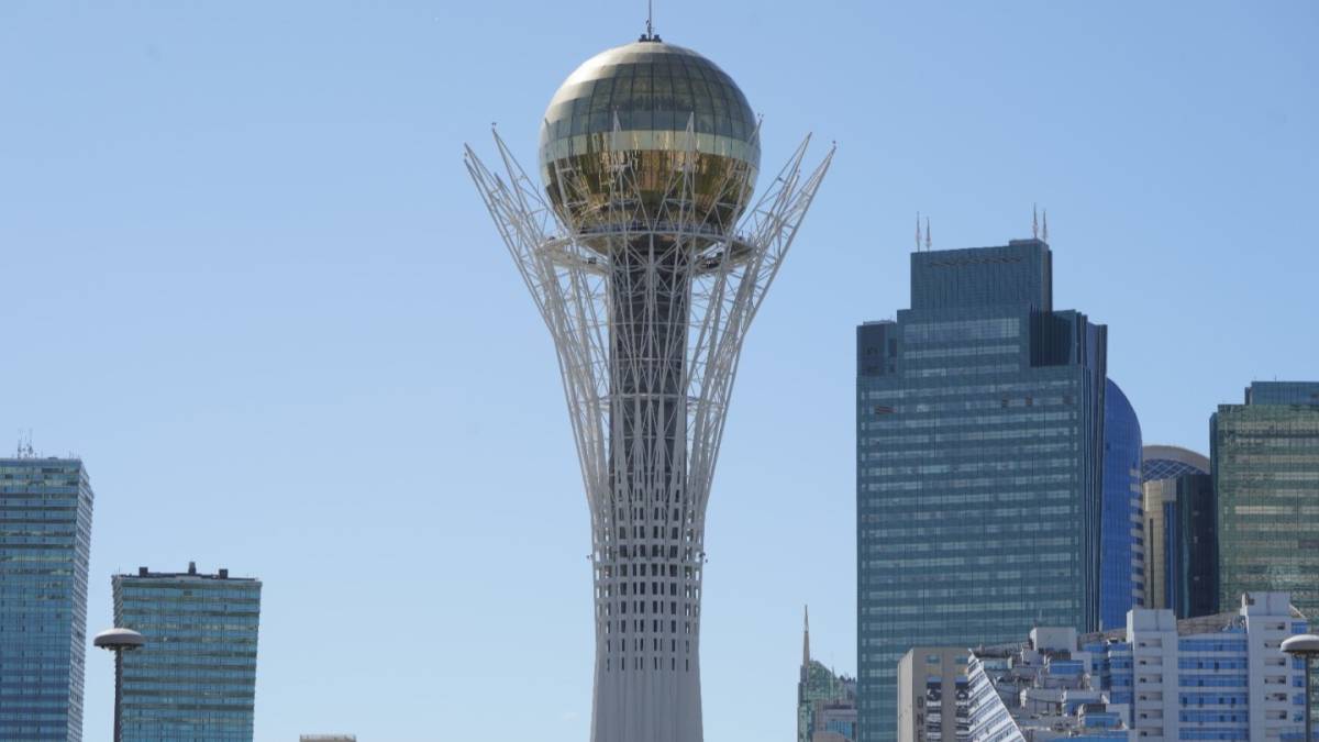 Ірі итальян басылымы мерейтойлық шығарылымын Қазақстанға арнады