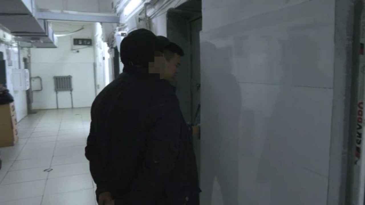 Жаяу жүргіншіні қағып кеткен автобус жүргізушісі қамалды – ВИДЕО