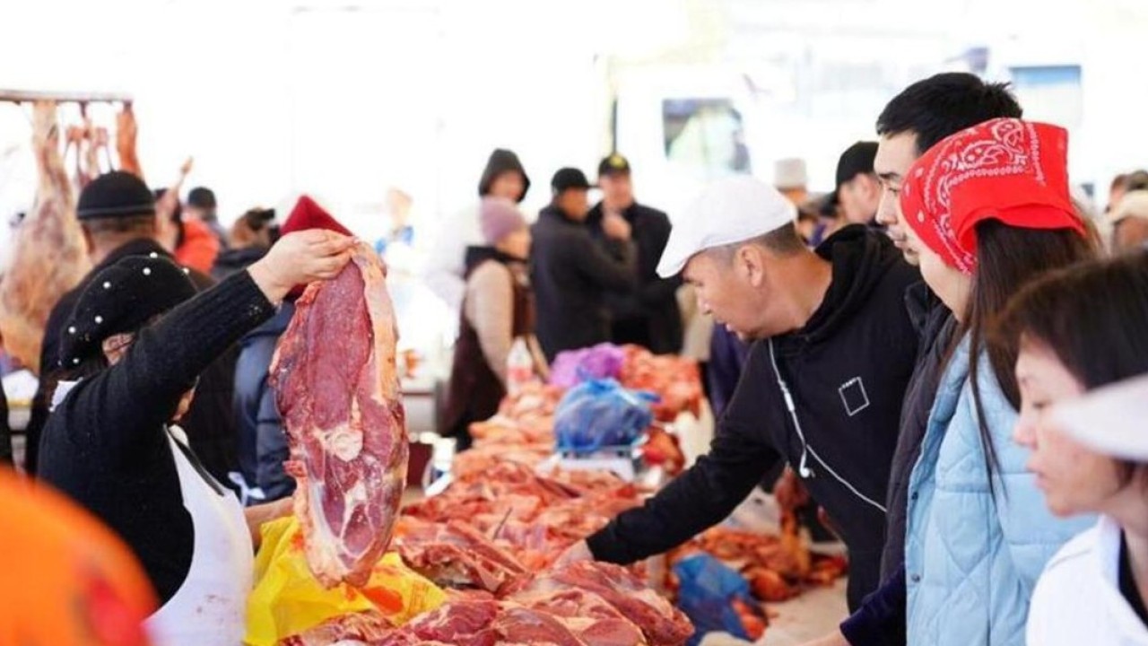 Астанадағы ет жәрмеңкесіне 5 облыстың шаруалары соғым әкеледі