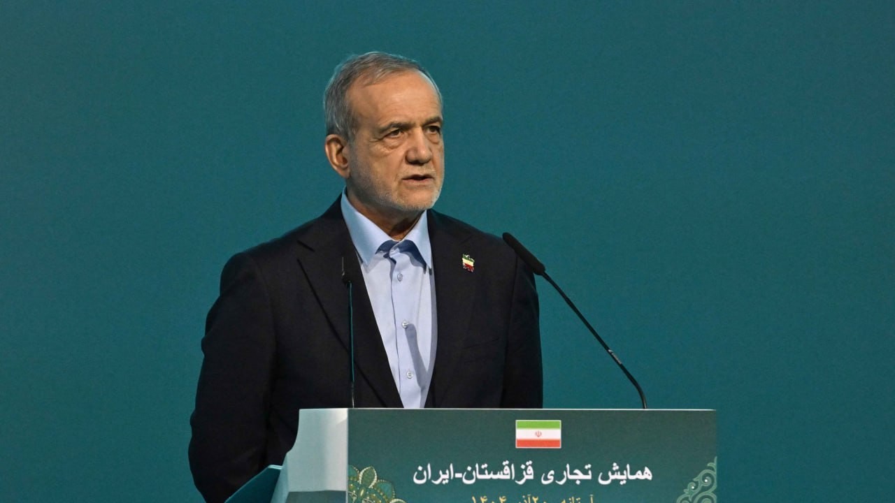 Иран Президенті сауда-экономикалық серіктестіктің перспективті салаларына тоқталды