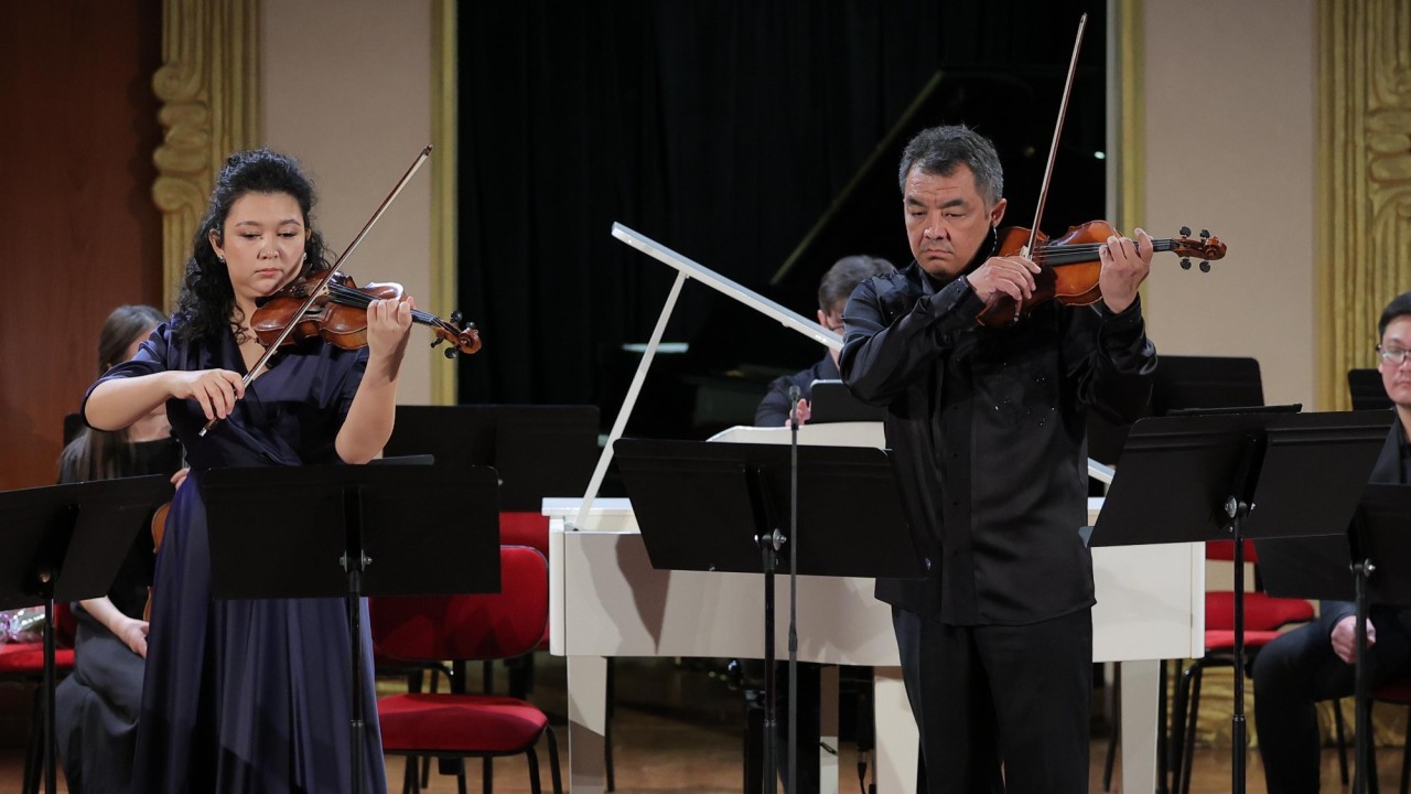 «Астана Опера» скрипкашылары атақты композитор Иоганн Бахтың шығармаларын орындайды