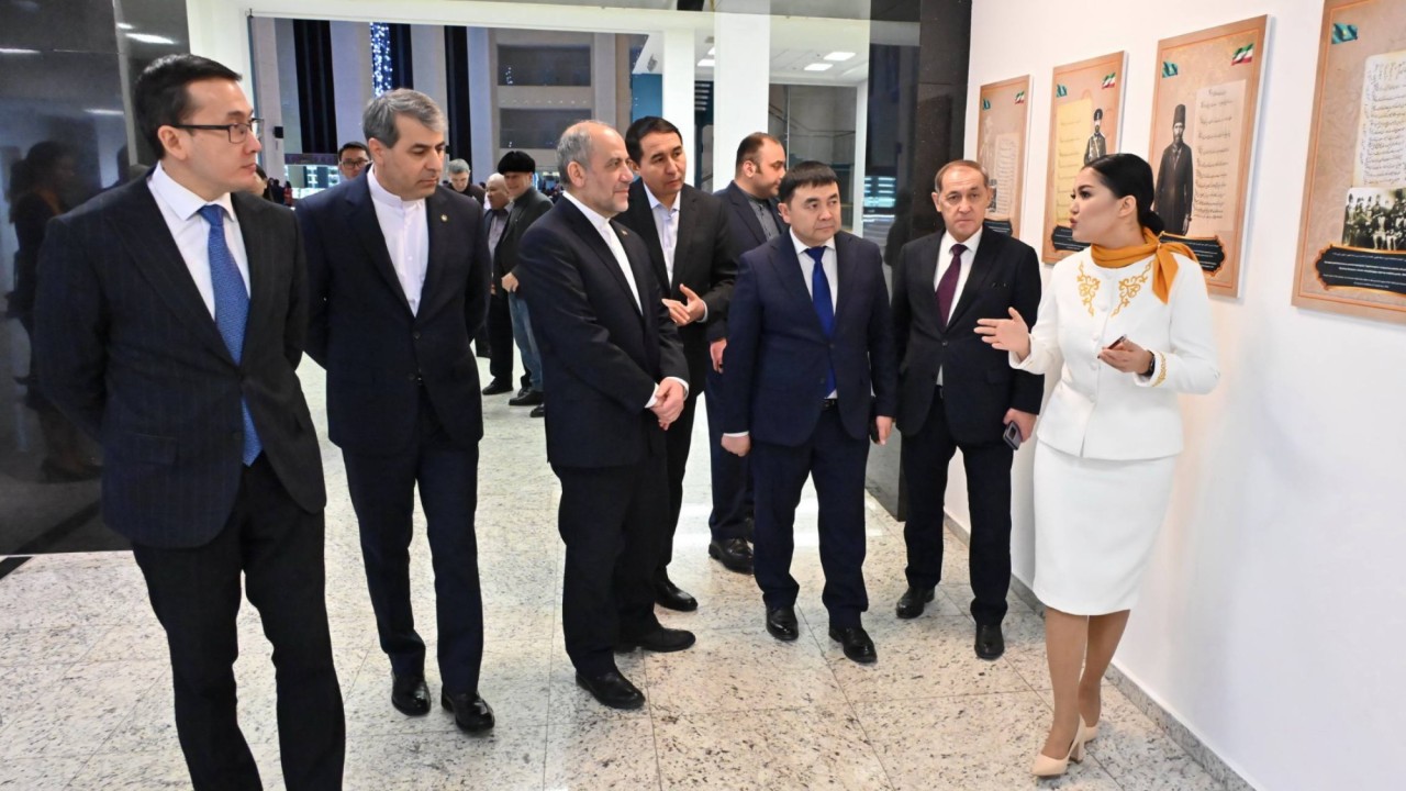 Астанада алғаш рет Қазақ хандығы туралы парсы қолжазбалары таныстырылды