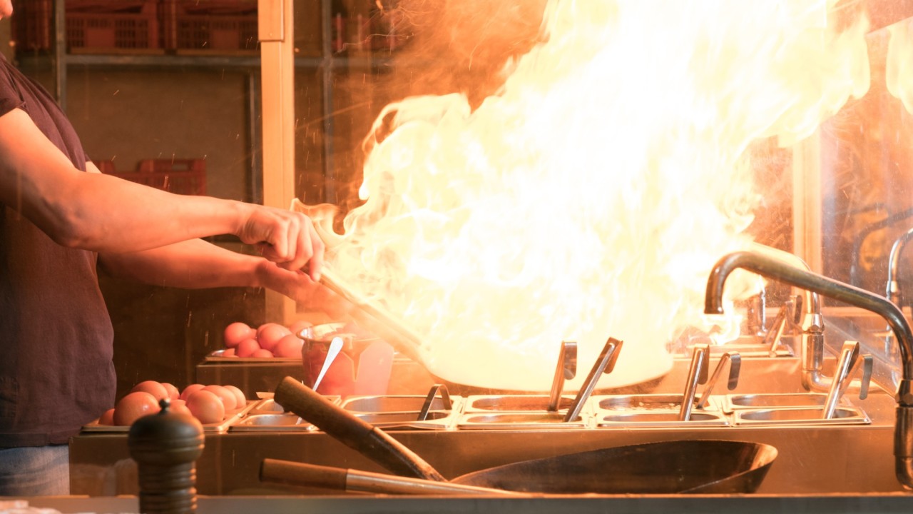 Қарағанды облысында кафеде газ баллоны жарылды: 2 адам көз жұмды