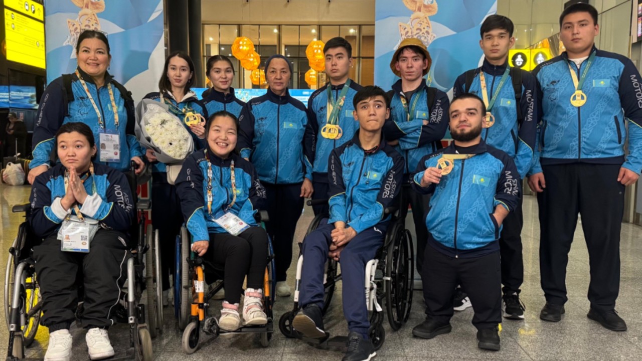 Рекордтарын жаңартқан жас параспортшылар Астанаға оралды