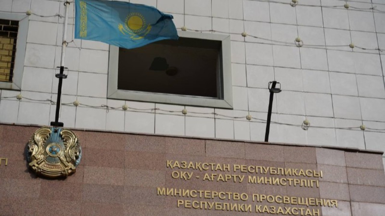 Жетім және ата-анасының қамқорлығынсыз қалған балаларды қорғау жүйесіне өзгеріс енгізілмек