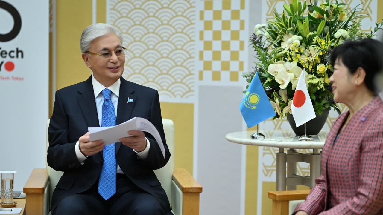 Токио губернаторы Тоқаевты қазақ тілінде қарсы алды