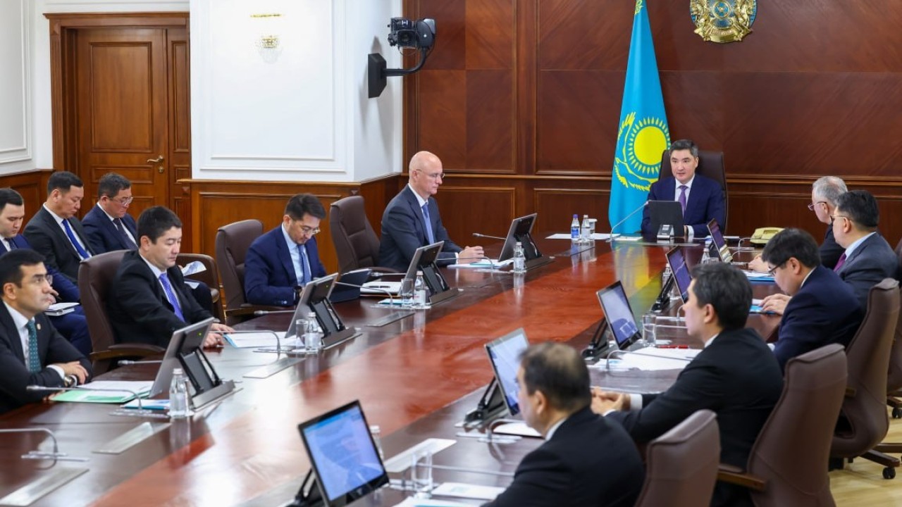 Шағын бизнесті қолдаудың өңірлік бағдарламаларын әзірлеу маңызды іс – Олжас Бектенов