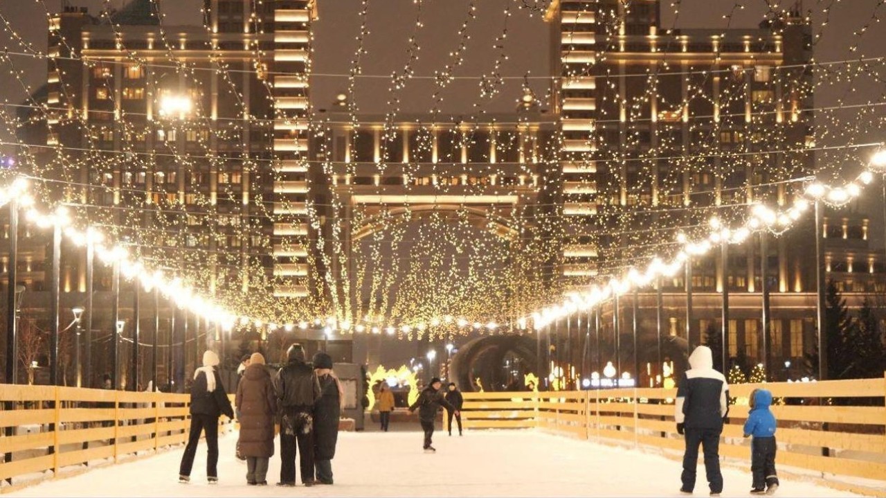 Сырғанақтар, мұз айдындары және Жаңа жыл шыршалары: Астанада қысқы ойын-сауықты қайда өткізуге болады
