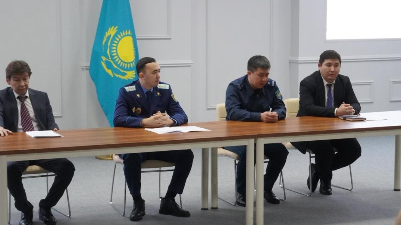 «Заң мен тәртіп»: Elorda Trans автобус паркінің еңбек ұжымымен кездесу