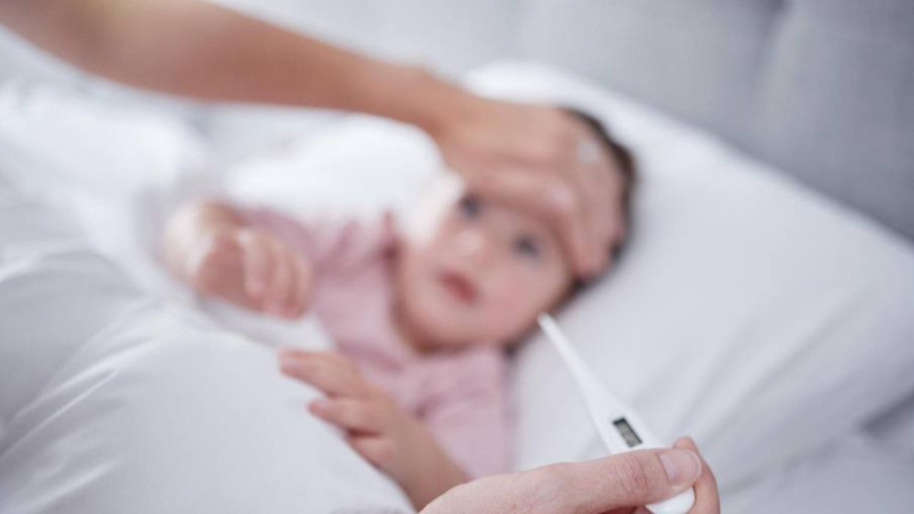 0-ден 17 жасқа дейін: ата-аналарға бала денсаулығы туралы 540 мың буклет таратылады