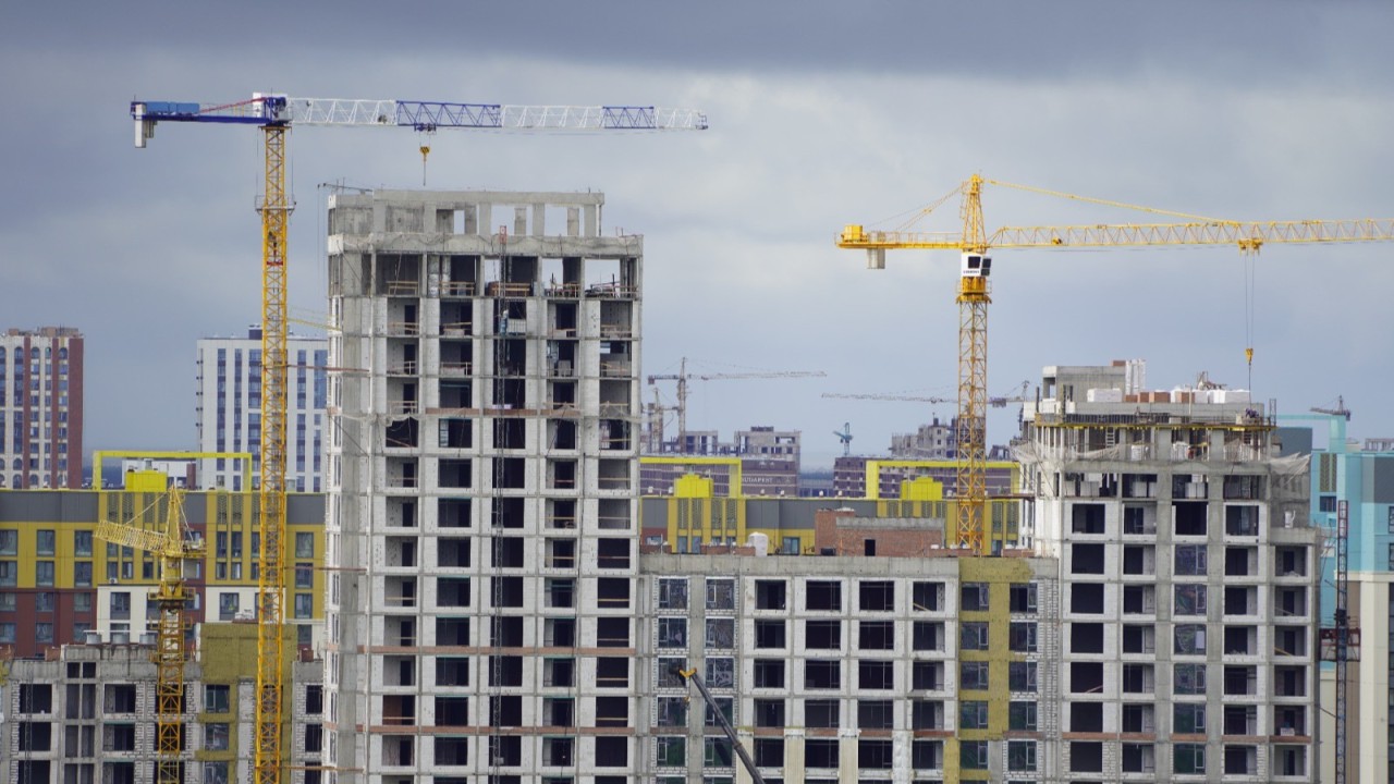 Тоқаев: Құрылыс компанияларының жауапкершілігін күшейту қажет