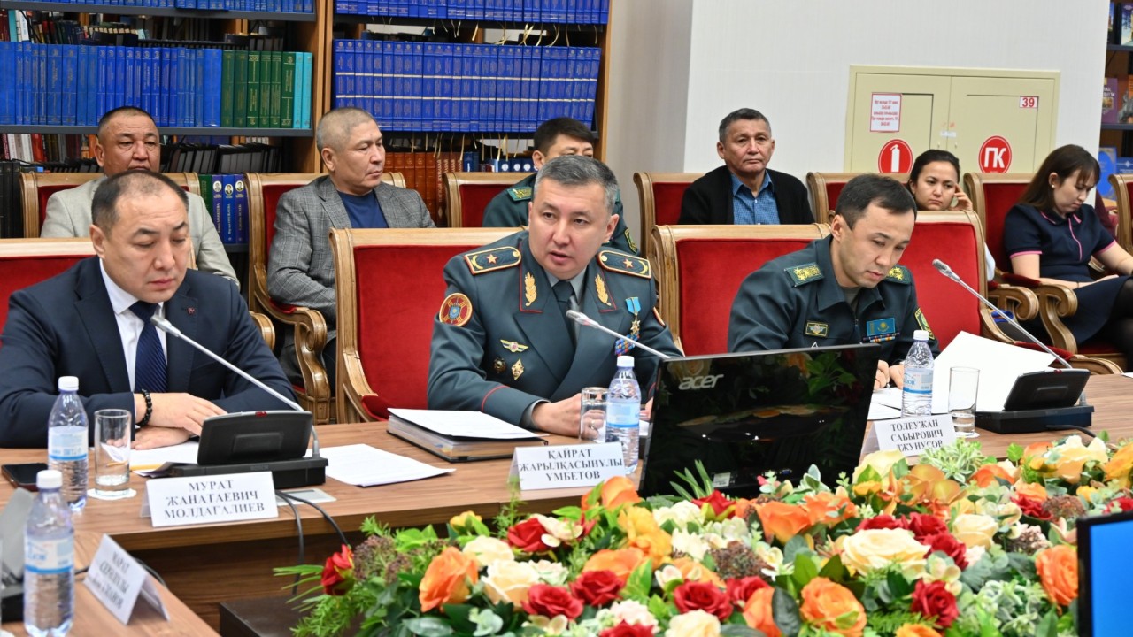 Астанада жастарға патриоттық тәрбие беру мәселесі талқыланды