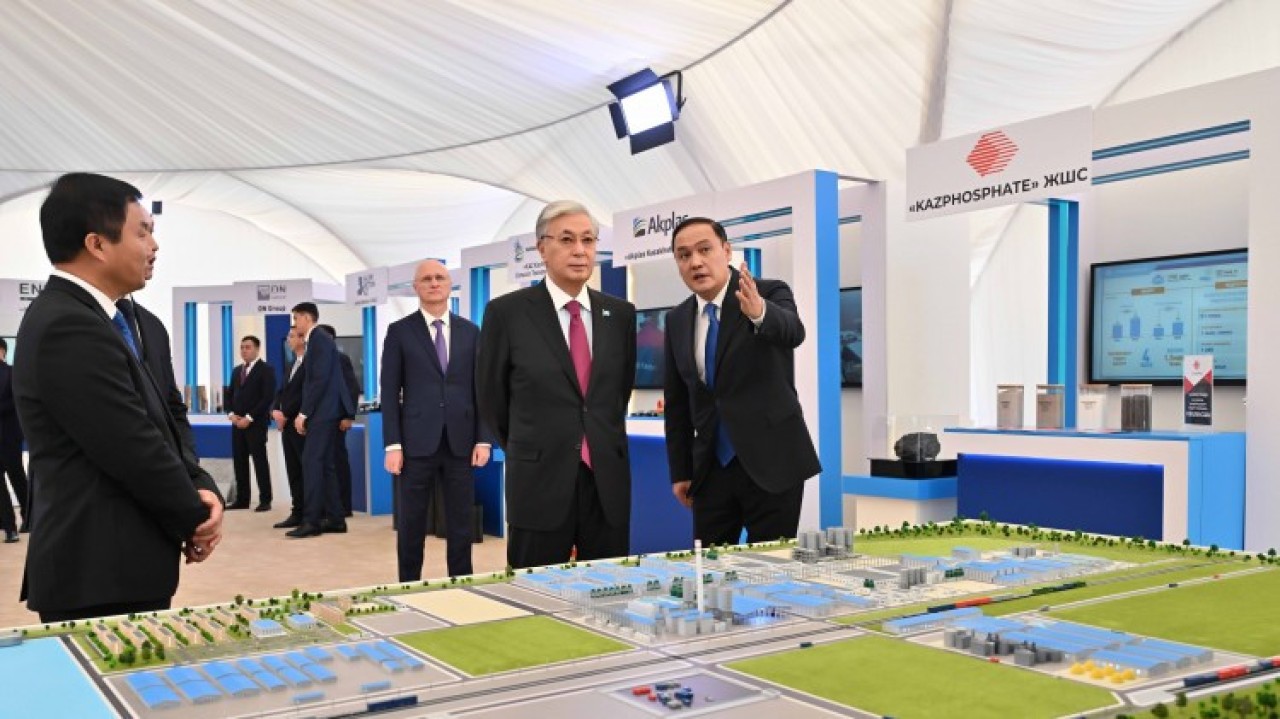 Президент «Тараз» шағын индустриалдық аймағын аралап көрді