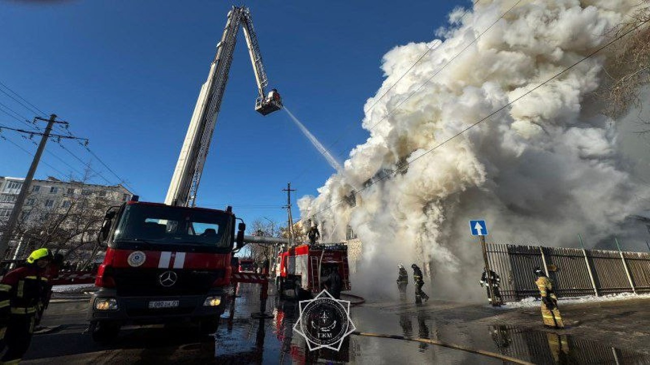 Атыраудағы базарлардың бірінен өрт шықты