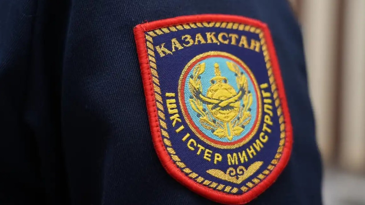 Ақмола облысында полицейлер корпоративтен кейін аязда адасып қалған тұрғынды құтқарды