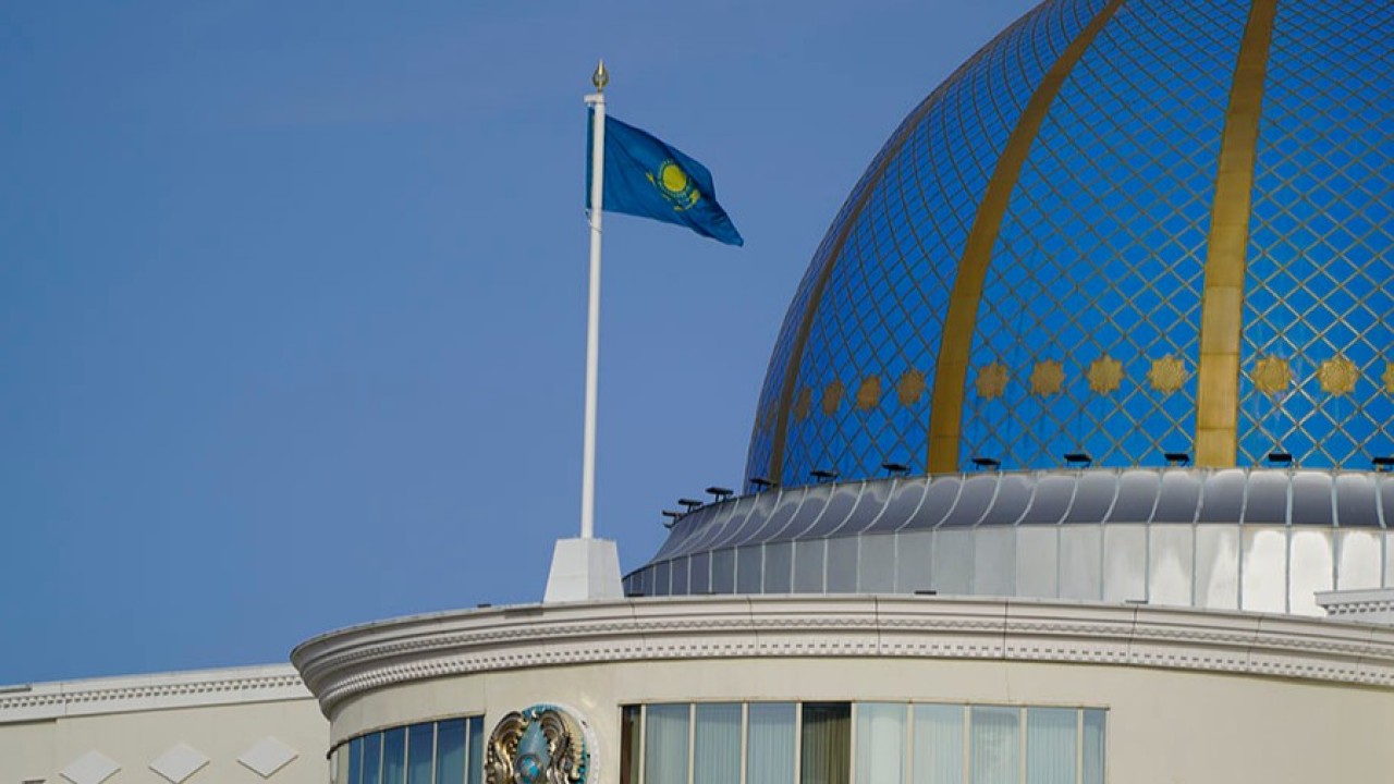 Қазақстанда педофилияны және ЛГБТ насихаттауға тыйым салатын заңға қол қойылды