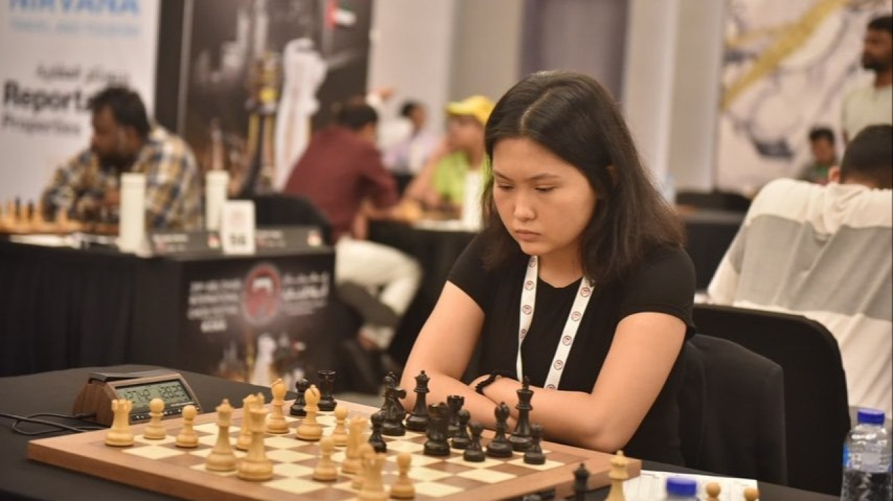 Президент шахматшы Бибісара Асаубаеваны әлем чемпионатындағы жеңісімен құттықтады