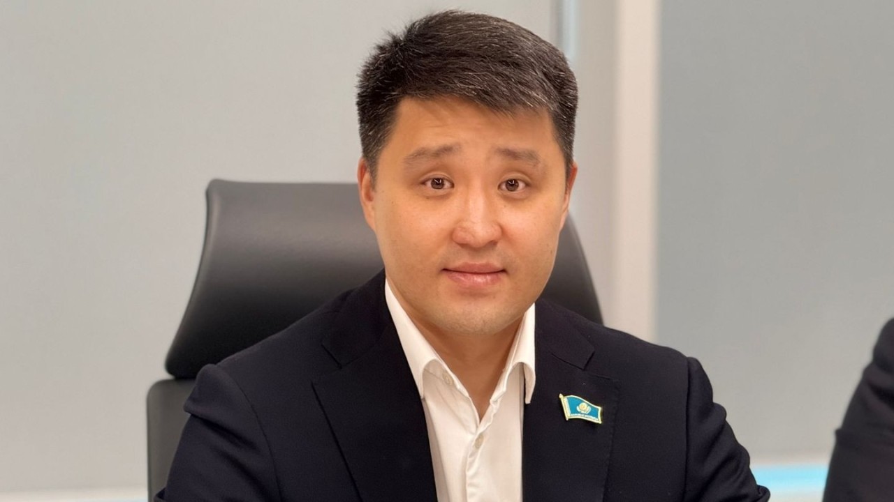 Acтaнa – қaрқынды дaмып келе жaтқaн зaмaнaуи қaла – Бекзат Жолжақсынов