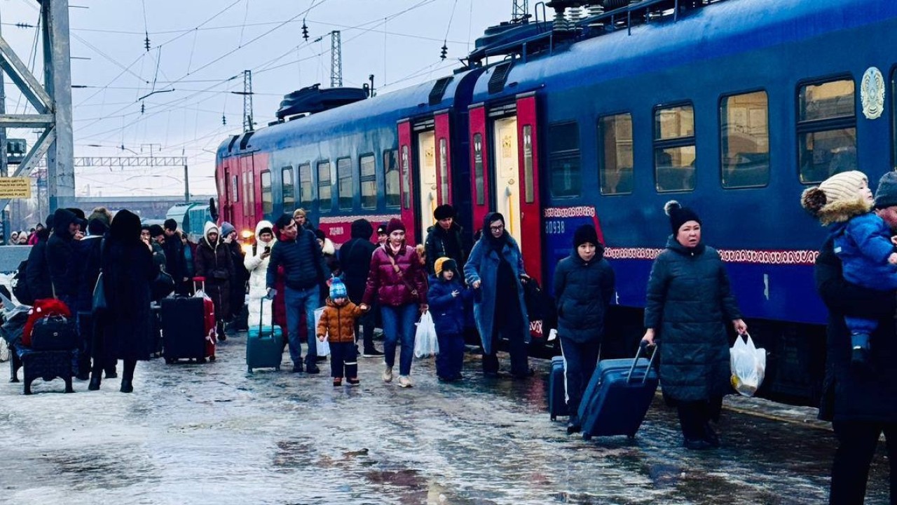 Жаңа жыл түнінде теміржол кассалары жұмыс істей ме
