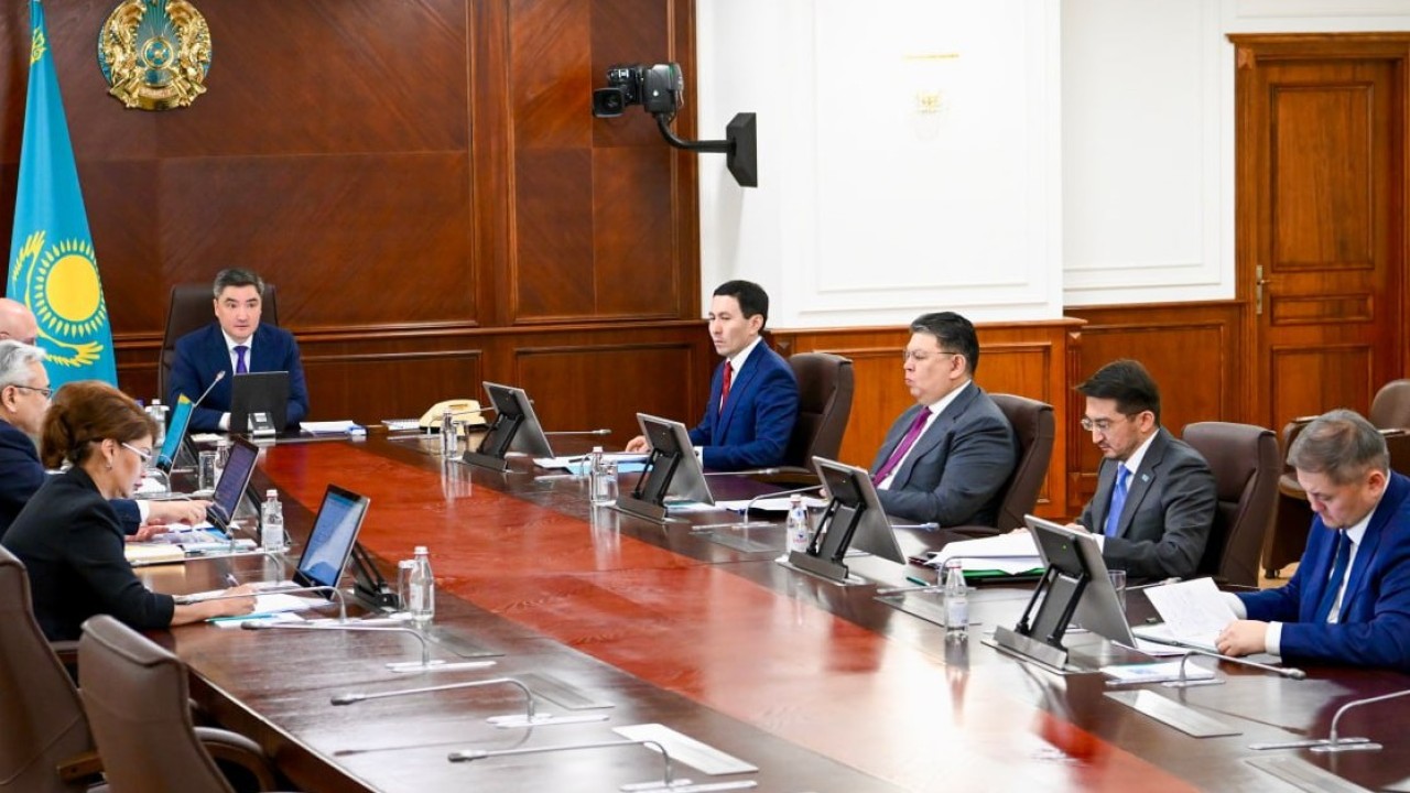 Артық қаржыландыруды тоқтату қажет: Олжас Бектенов