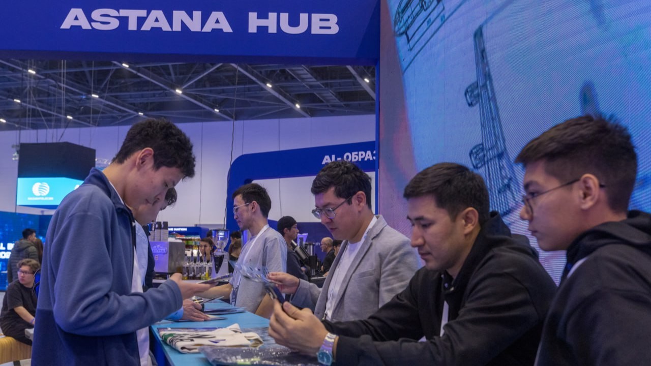 Былтыр IT-нарықтың кірісі шамамен 2 трлн теңгені құрады – Жаслан Мәдиев